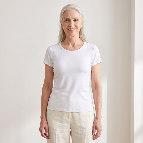Frinta T-shirt med indbygget BH, set forfra – Hvid